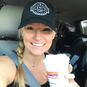 Meet your Posher, Ddanielle